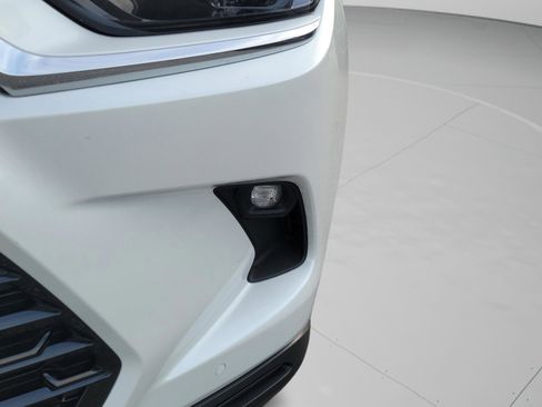 Used 2024 Toyota Grand Highlander Limited AWD/4WD image 8