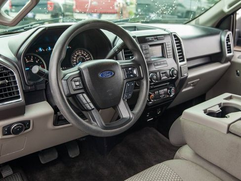 Used 2016 Ford F150 XLT image 10