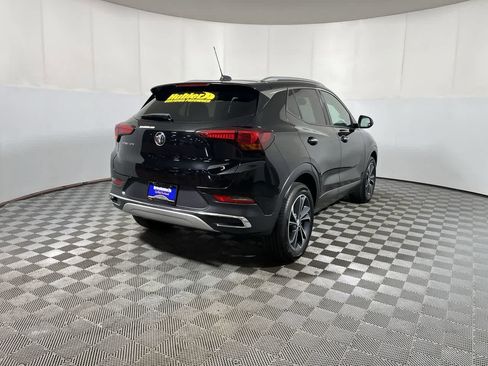 Used 2022 Buick Encore GX Essence FWD image 8