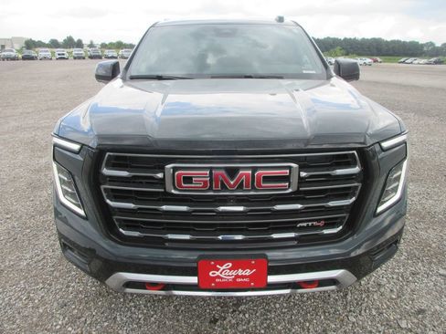 New 2026 GMC Yukon AT4 w/ LPO, Floor Liner Package AWD/4WD image 10