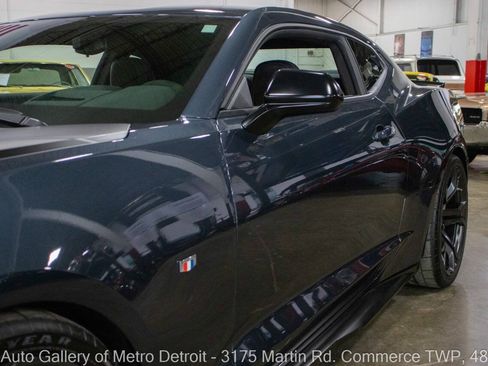 Used 2022 Chevrolet Camaro SS RWD image 23