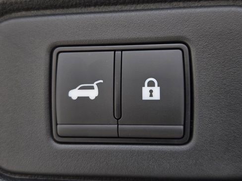 New 2026 Nissan Pathfinder SV image 10