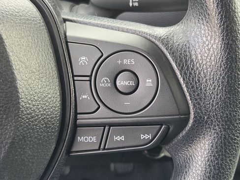 Used 2026 Toyota Corolla LE FWD image 22