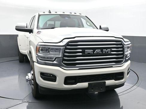 Used 2022 RAM 3500 Limited image 2