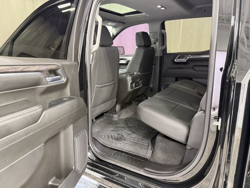 Used 2023 Chevrolet Silverado 1500 LTZ w/ LTZ Premium Package image 24