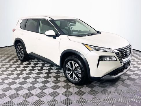 Used 2023 Nissan Rogue SV AWD/4WD image 3