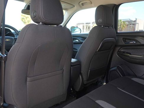 Used 2023 Chevrolet TrailBlazer LT w/ LPO, Blackout Package FWD image 13