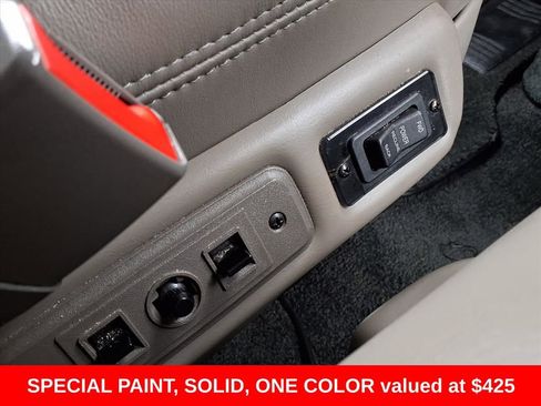 Used 2020 GMC Savana 2500 w/ Enhanced Convenience Package image 8