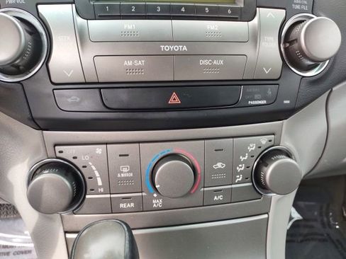 Used 2010 Toyota Highlander 2WD image 15
