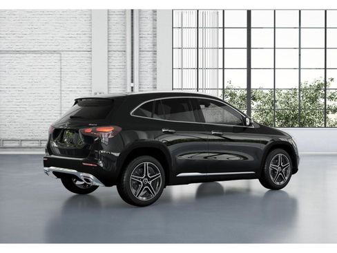 New 2026 Mercedes-Benz GLA 250 4MATIC image 21