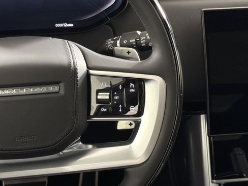 New 2026 Land Rover Range Rover Long Wheelbase SE image 13