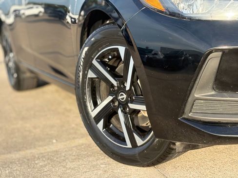 Certified 2024 Nissan Sentra SV FWD image 9