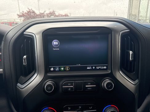 Used 2021 Chevrolet Silverado 1500 LT AWD/4WD image 22