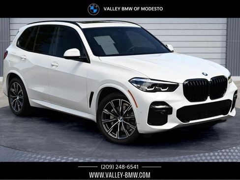 Certified 2023 BMW X5 xDrive40i w/ M Sport Package AWD/4WD image 1