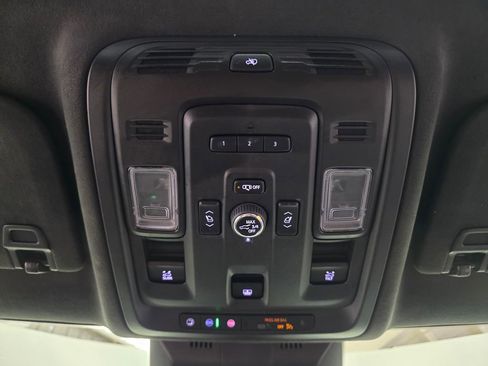 Used 2023 Cadillac Escalade ESV Sport Platinum w/ LPO, ONYX Package AWD/4WD image 28