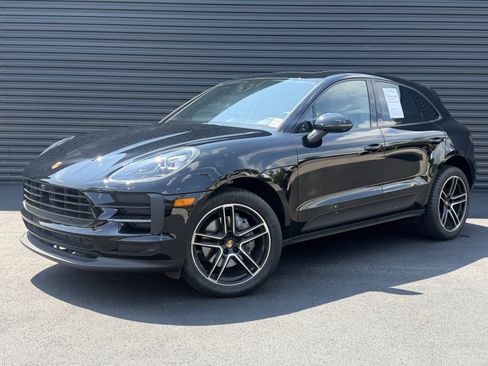 Used 2021 Porsche Macan AWD/4WD image 1
