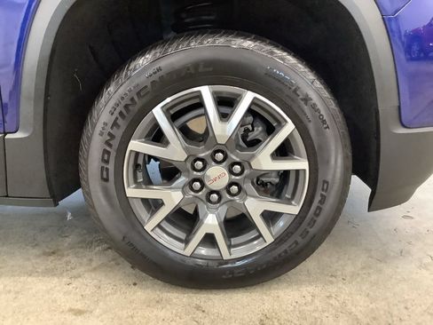 Used 2023 GMC Acadia SLE w/ Driver Convenience Package FWD image 28