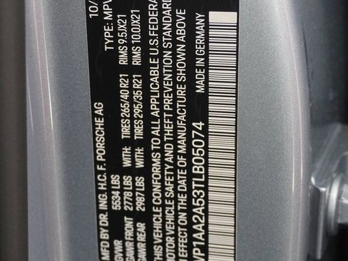 Certified 2026 Porsche Macan AWD/4WD image 26