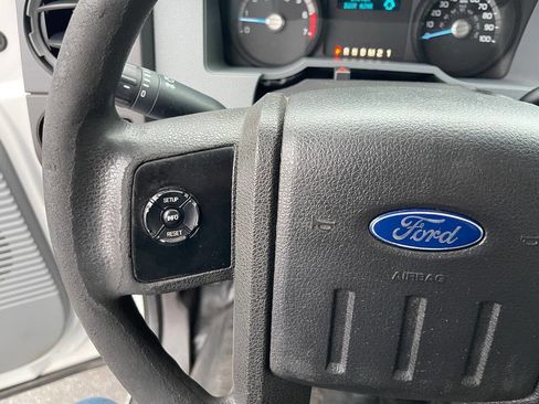Used 2016 Ford F250 XL w/ Power Equipment Group image 37