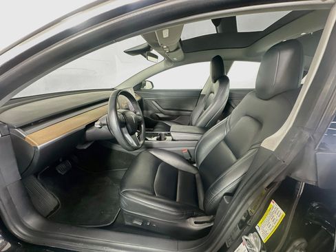 Used 2018 Tesla Model 3 Mid Range RWD image 13