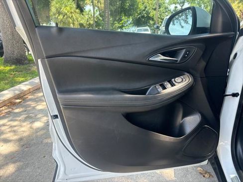Used 2023 Buick Encore GX Preferred FWD image 13