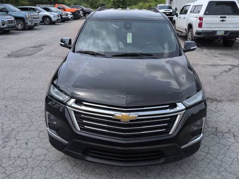 Used 2023 Chevrolet Traverse LT FWD image 22