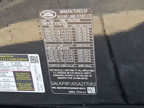 Used 2025 Land Rover Range Rover SE image 38