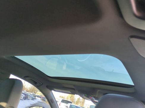 Used 2021 Audi RS 7 w/ Carbon Optic Package image 22