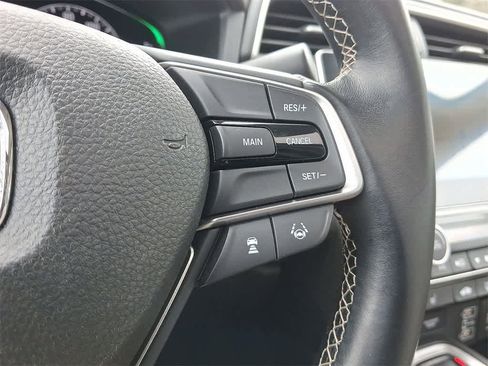 Used 2019 Honda Insight Touring image 18