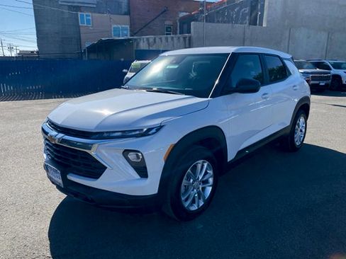 New 2026 Chevrolet TrailBlazer LS w/ LS Convenience Package FWD image 8