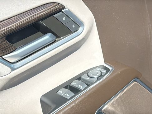 Used 2023 Chevrolet Silverado 1500 LT w/ All Star Edition Plus image 9