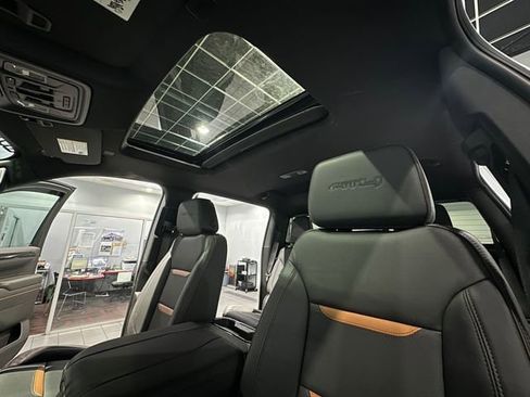 New 2025 GMC Sierra 1500 AT4 w/ Technology Package image 31