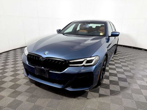 Used 2023 BMW 530i xDrive w/ M Sport Package AWD/4WD image 3