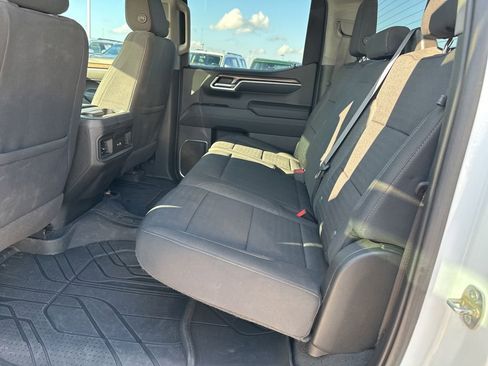 Used 2022 Chevrolet Silverado 1500 LT w/ Z71 Off-Road Package image 32