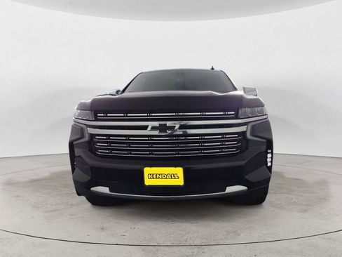 Used 2021 Chevrolet Suburban Premier w/ Premium Package image 8