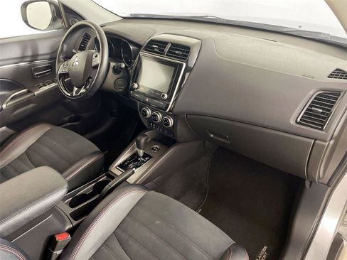 Used 2024 Mitsubishi Outlander Sport AWD image 26
