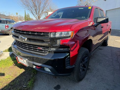Used 2019 Chevrolet Silverado 1500 LT Trail Boss image 4