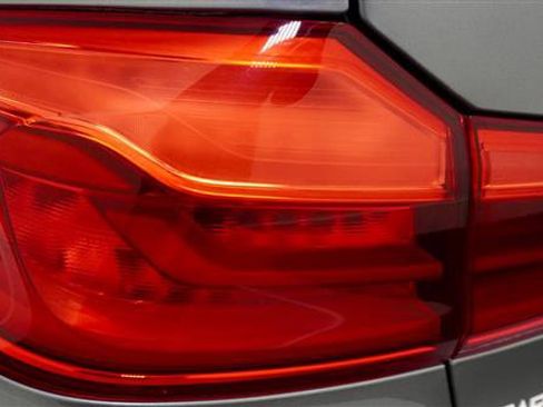 Used 2018 BMW 540i image 48