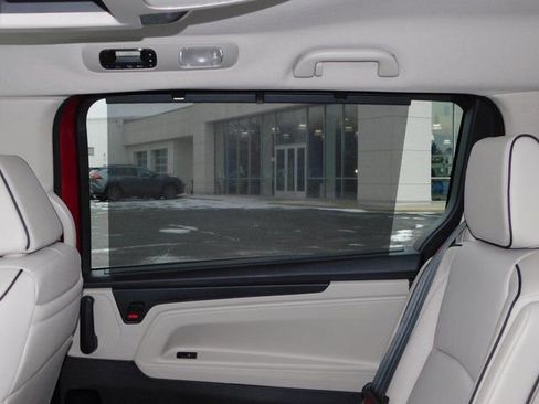 New 2026 Honda Odyssey Touring image 25