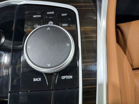 Certified 2023 BMW X6 xDrive40i w/ M Sport Package image 39