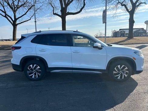 New 2026 Volkswagen Tiguan S AWD/4WD image 4