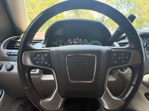 Used 2018 GMC Yukon XL Denali w/ Denali Ultimate Package AWD/4WD image 21
