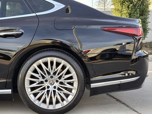 Used 2024 Lexus LS 500 image 16