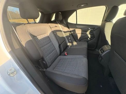 Used 2022 Chevrolet Equinox LT image 28