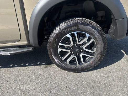 Used 2025 Ford Ranger Lariat w/ Advanced Towing Package AWD/4WD image 11