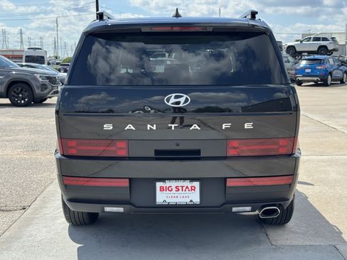 Used 2026 Hyundai Santa Fe SEL FWD image 9