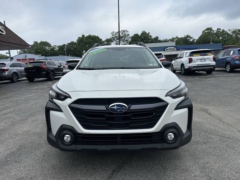Used 2023 Subaru Outback Premium AWD/4WD image 17