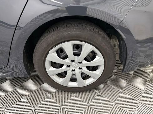Used 2023 Toyota Corolla LE FWD image 18
