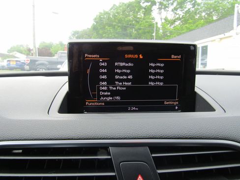 Used 2015 Audi Q3 2.0T Premium Plus image 22