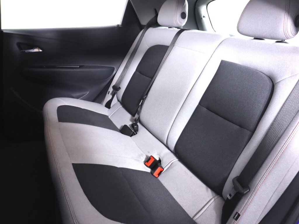 Used 2018 Chevrolet Bolt LT FWD image 30